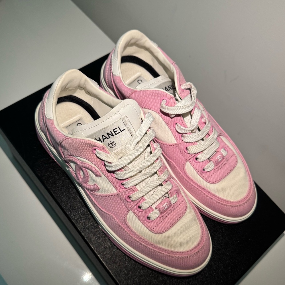 CHANEL Pink and White Women's Shoes - Picture 8 of 10